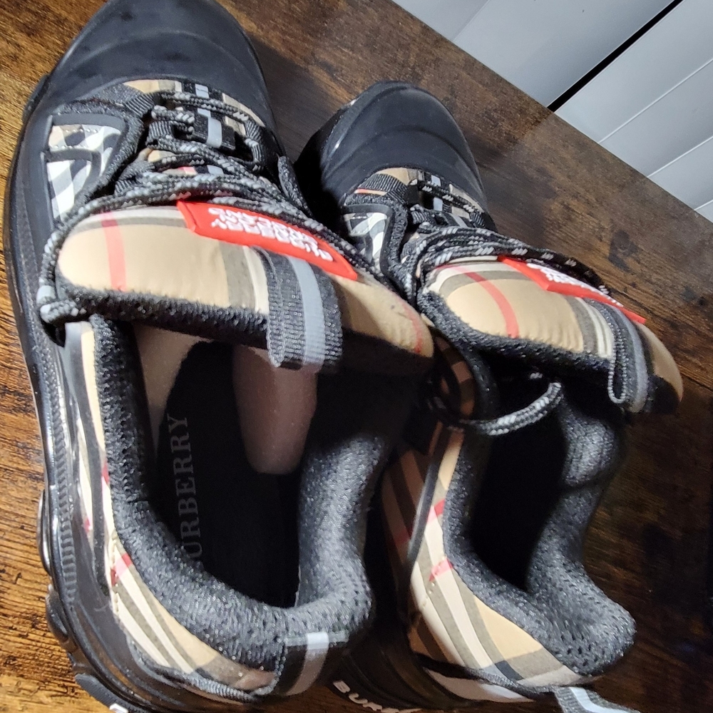 Burberry London England Plaid Sneakers - Picture 3 of 7